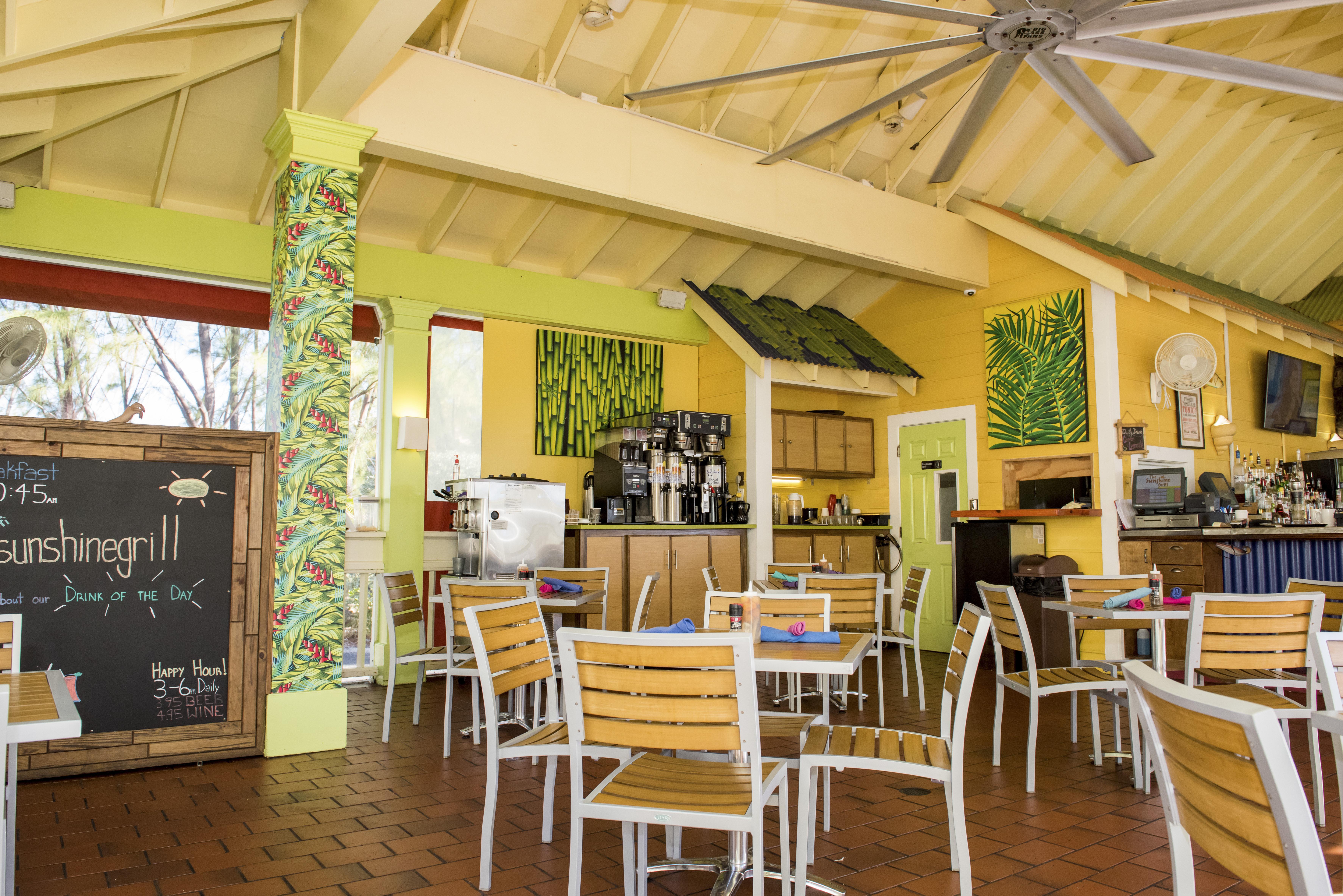 Sunshine Suites Resort West Bay Exteriör bild