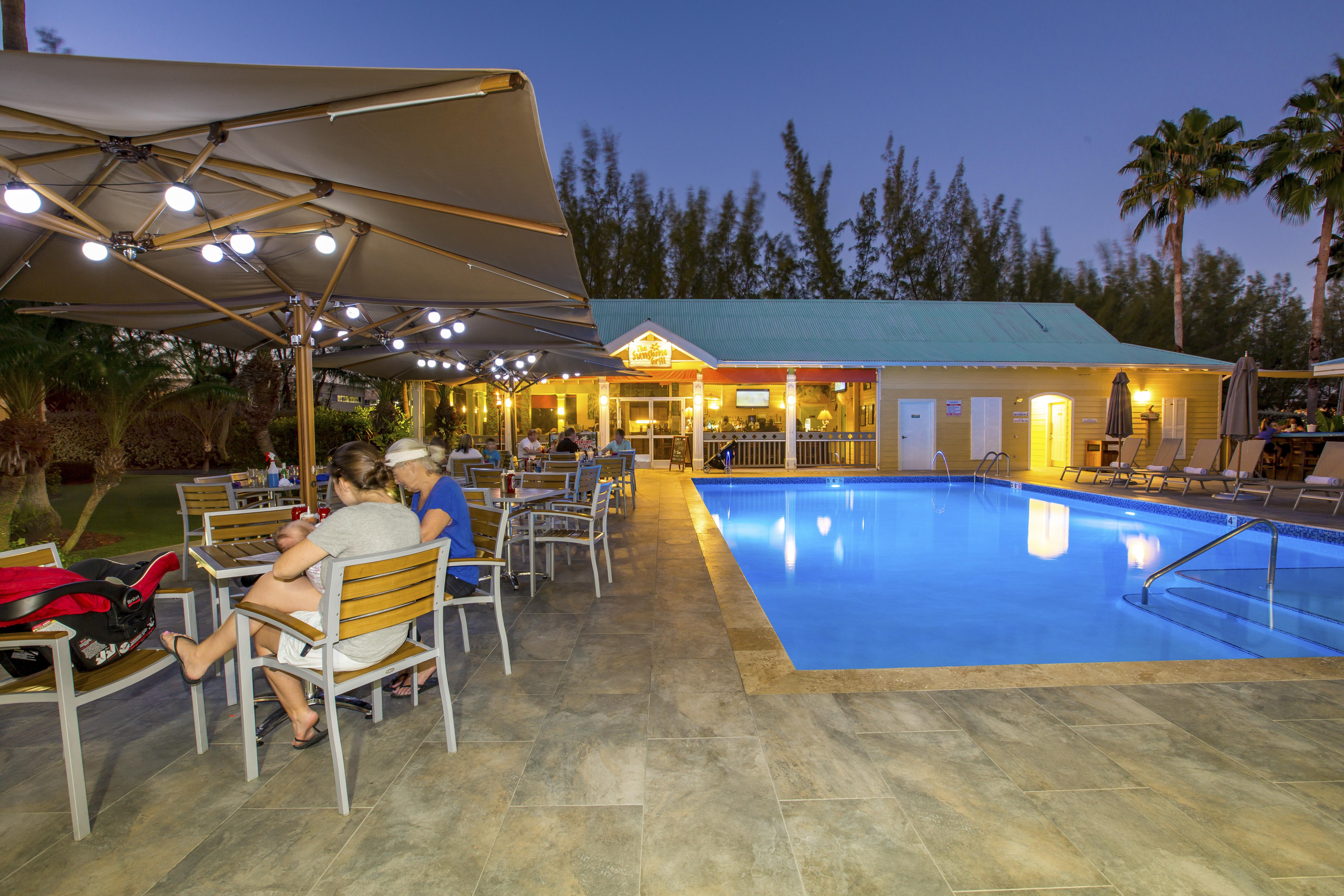 Sunshine Suites Resort West Bay Exteriör bild