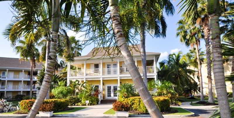 Sunshine Suites Resort West Bay Exteriör bild